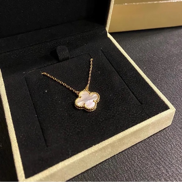 Jewelry - VC&A Alhambra Necklace – White Onyx {Full Set}